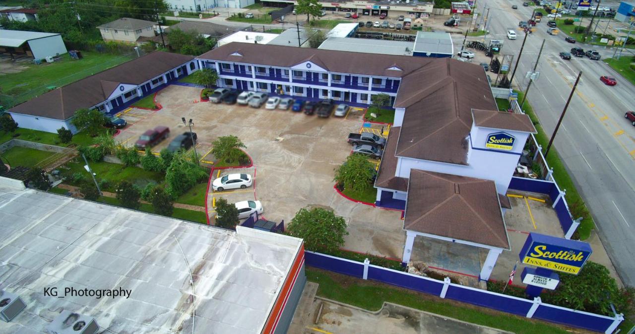 Scottish Inn&Suites Houston-Jones Road Exterior foto