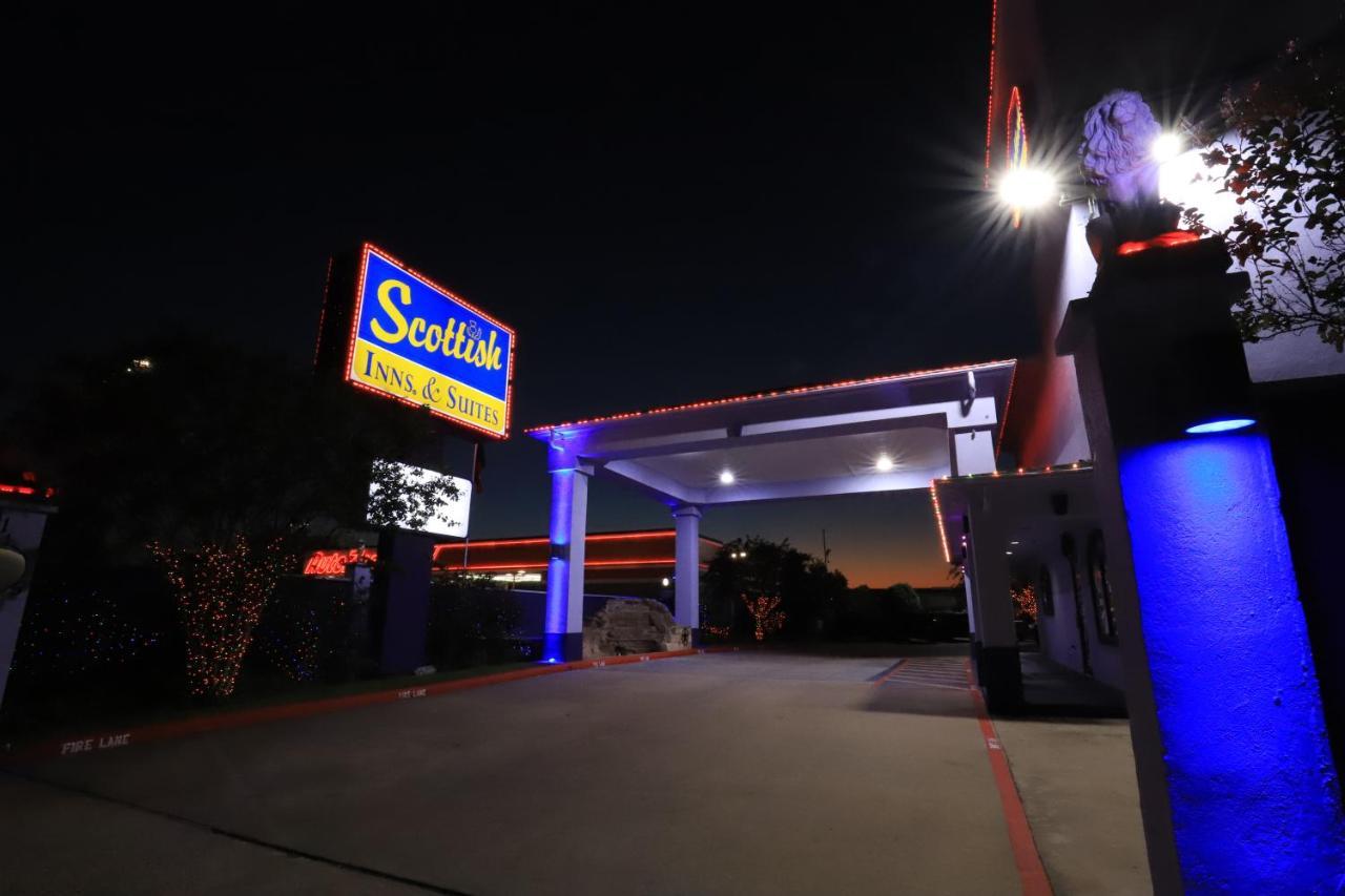Scottish Inn&Suites Houston-Jones Road Exterior foto